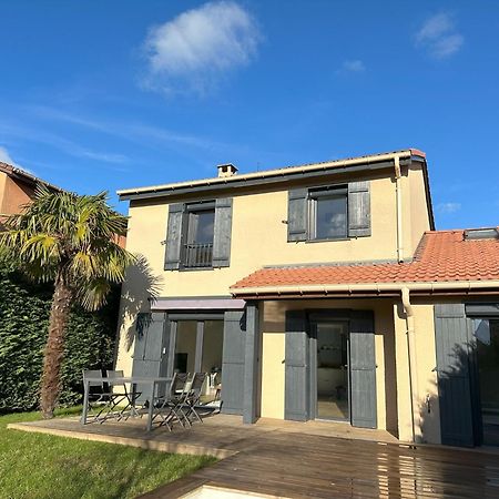 Sunny House - Villa 4 Chambres - Saint Genis Les Ollieres Екстер'єр фото