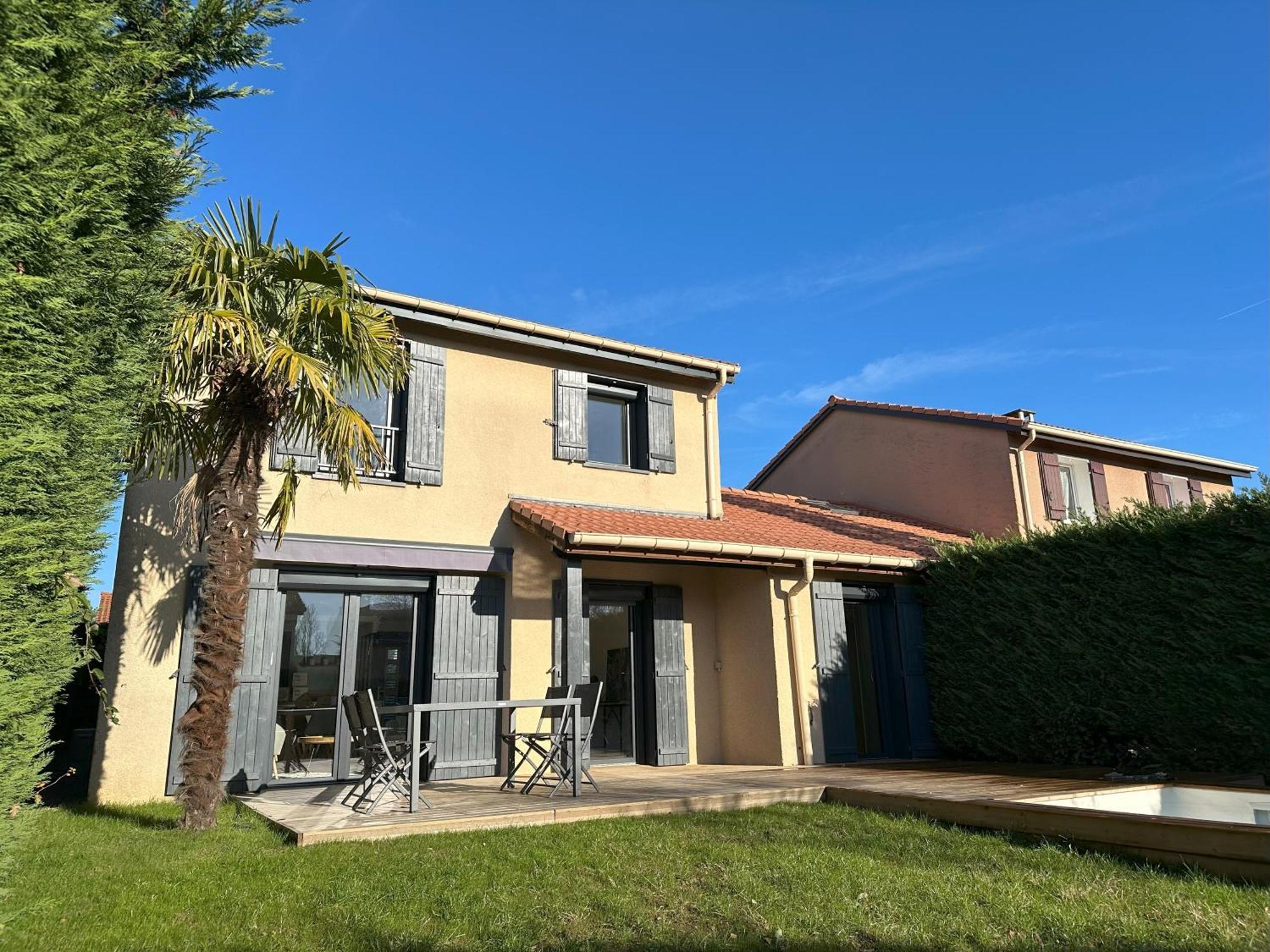 Sunny House - Villa 4 Chambres - Saint Genis Les Ollieres Екстер'єр фото